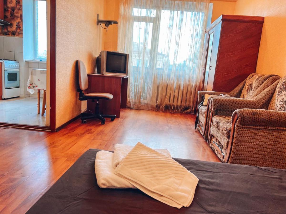 Apartment Near Metro Station Darnitsa Kiev Luaran gambar